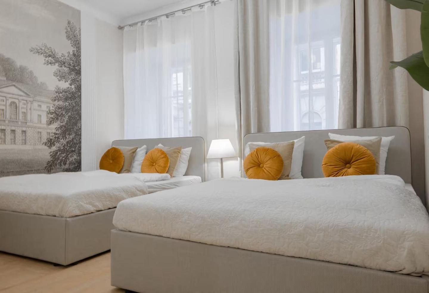 Very Central Apartments, 5 Min To City Center, No Reception Wina Bagian luar foto