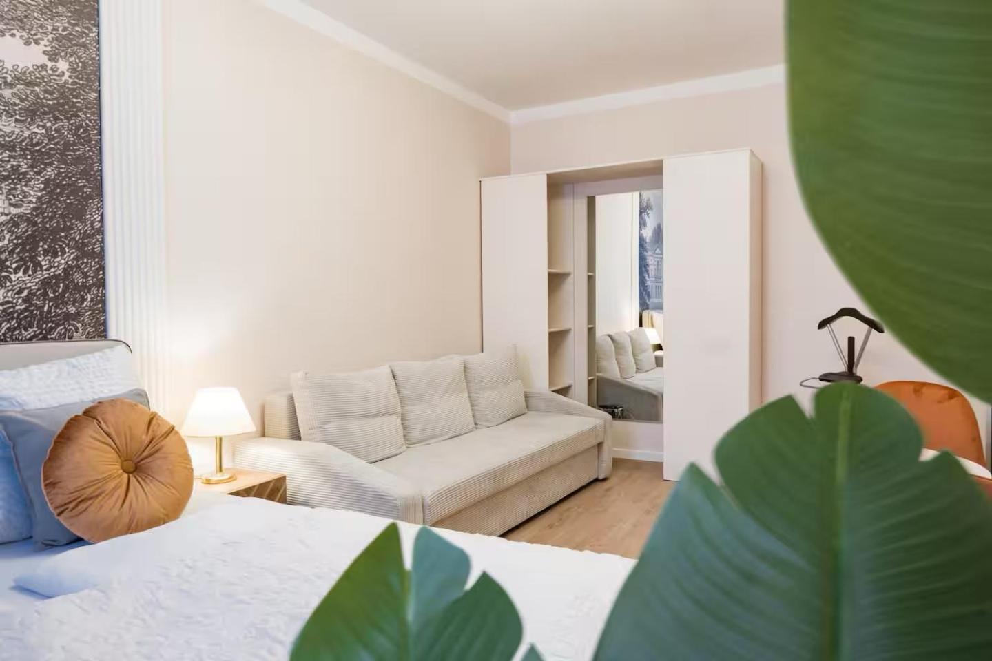 Very Central Apartments, 5 Min To City Center, No Reception Wina Bagian luar foto