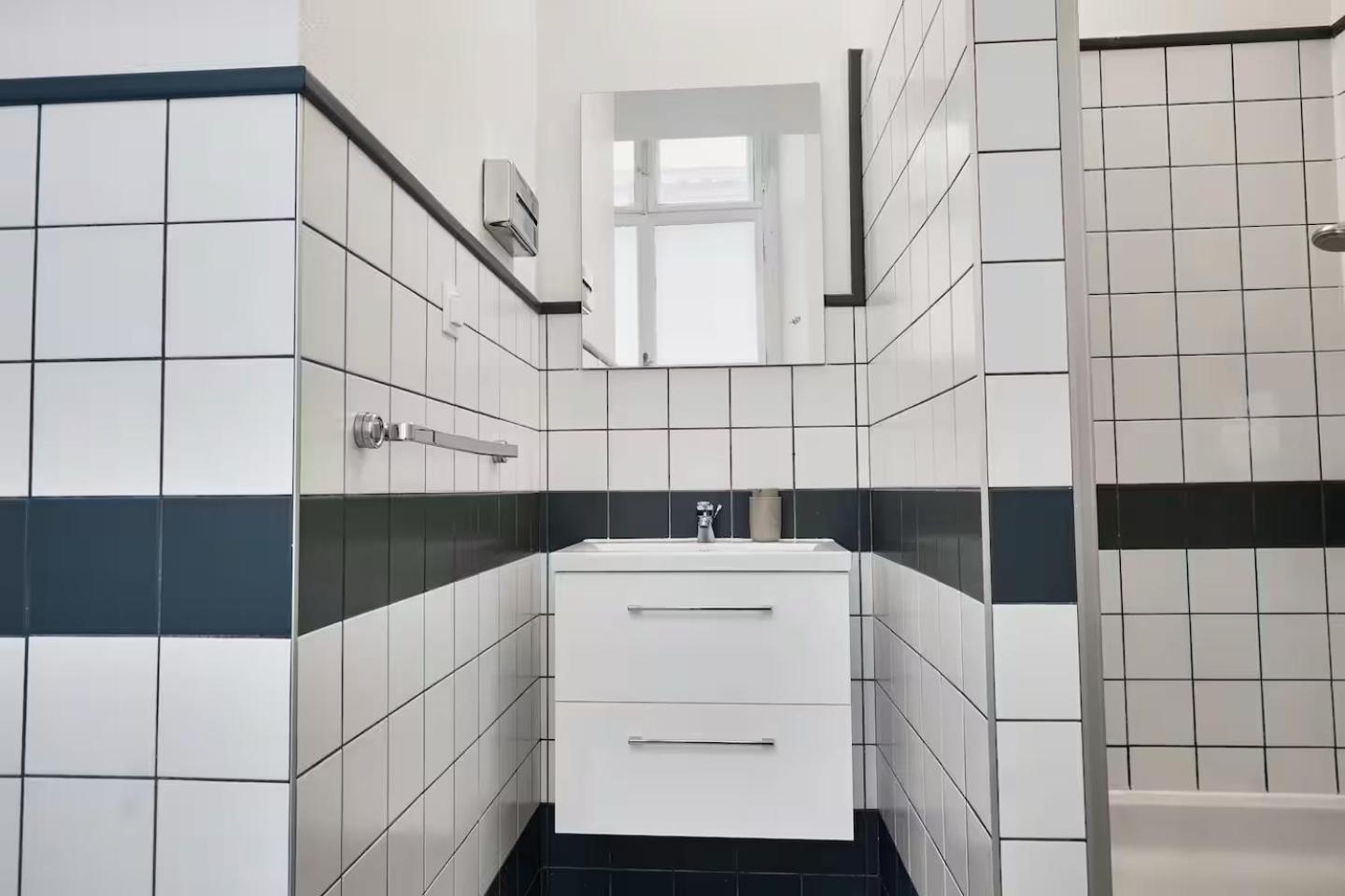 Very Central Apartments, 5 Min To City Center, No Reception Wina Bagian luar foto