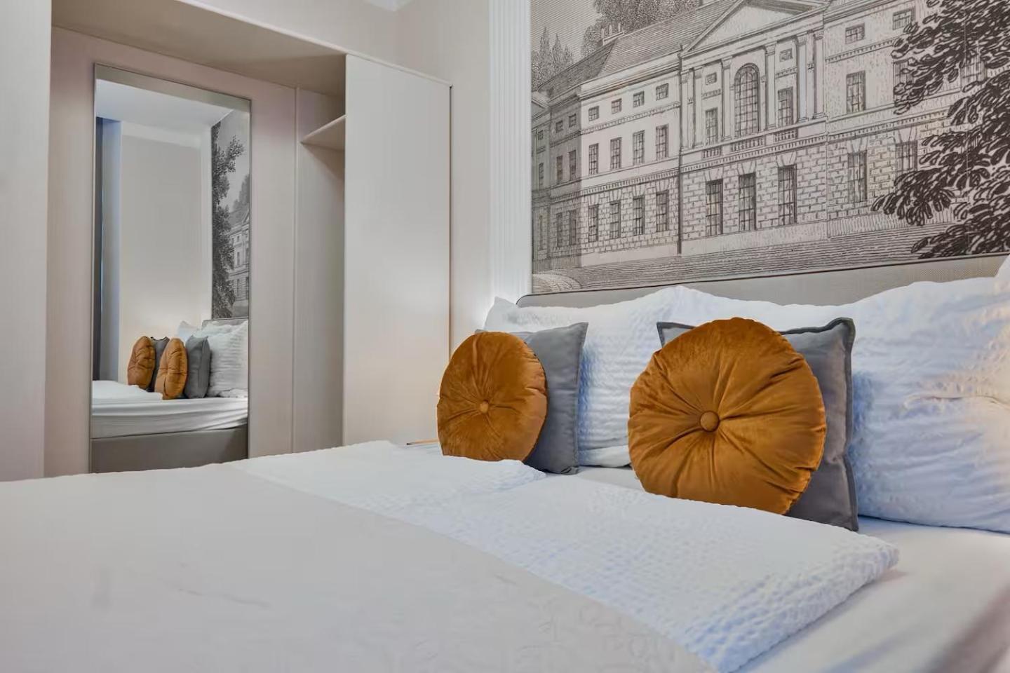 Very Central Apartments, 5 Min To City Center, No Reception Wina Bagian luar foto