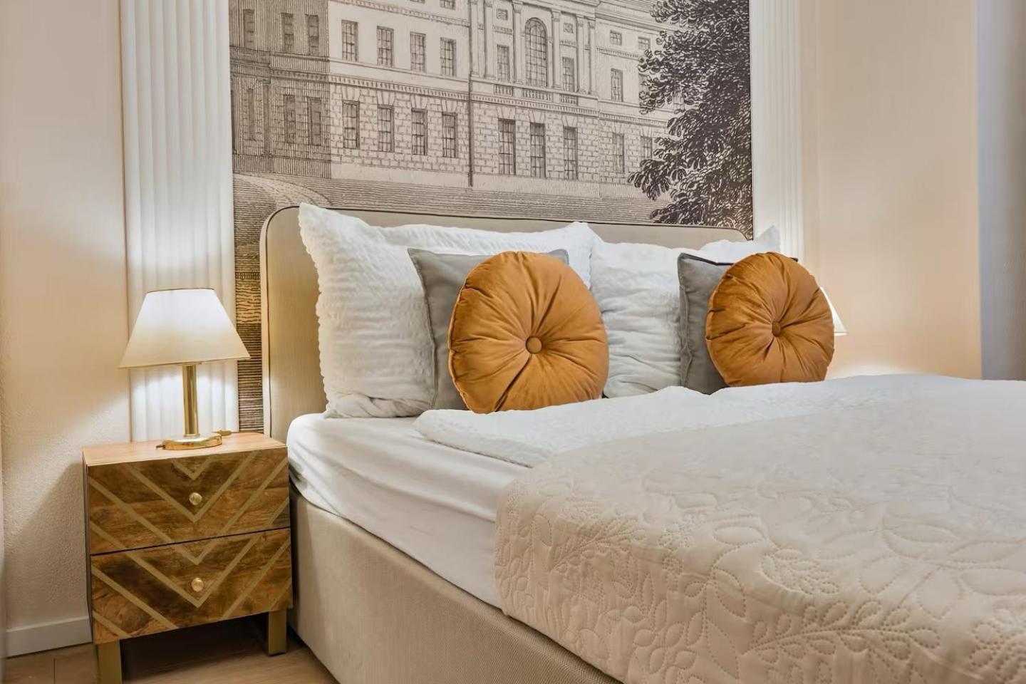 Very Central Apartments, 5 Min To City Center, No Reception Wina Bagian luar foto