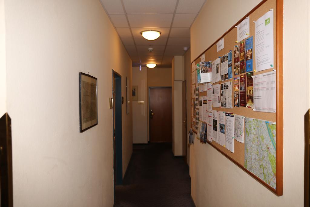Very Central Apartments, 5 Min To City Center, No Reception Wina Bagian luar foto